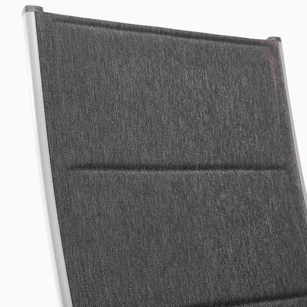 Detalj av bordplate i Kettalit på Hagemøbelsett Basic Plus Padded 4 plasser