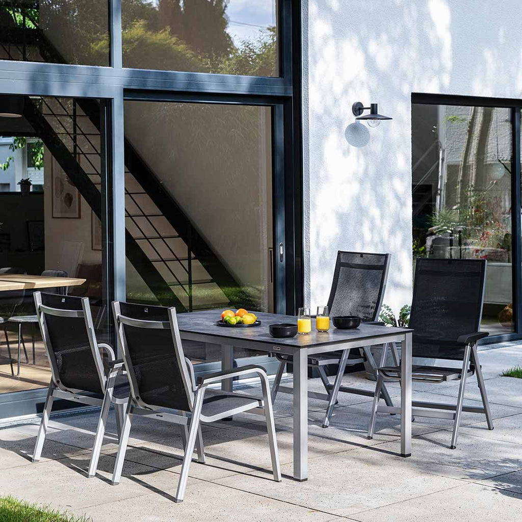 Nærbilde av bordplate på Hagemøbelsett Basic+ Premium 4 plasser aluminium HPL 160x95 cm