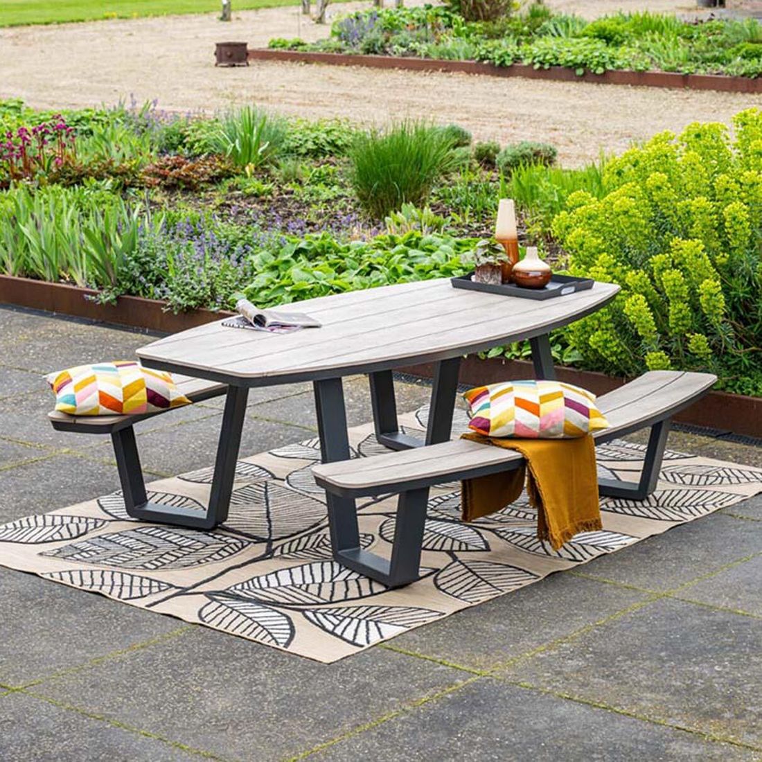 Hagemøbelsett Bell 8 plasser aluminium WPC 220x100 cm forfra