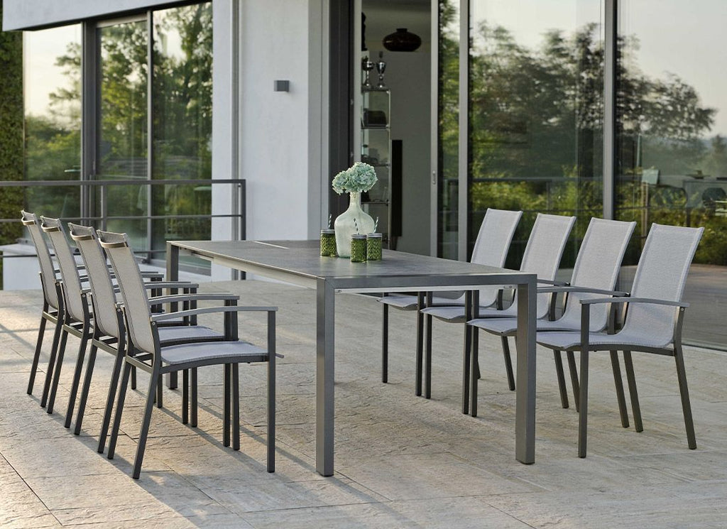 Hagemøbelsett Evoee 8 plasser uttrekkbart 200/260x90 cm - Stern forfra