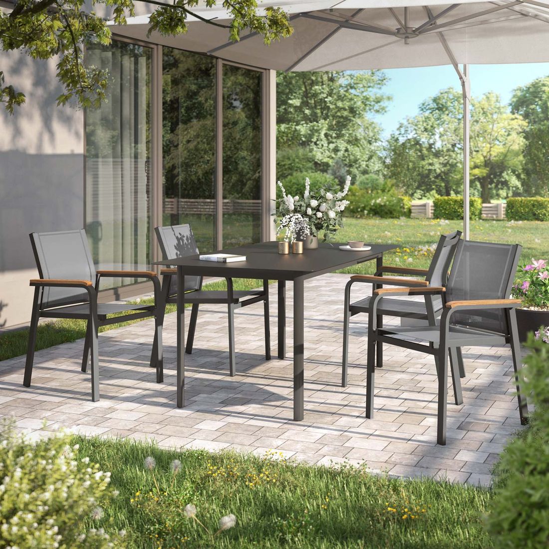 Hagemøbelsett Florenz 4 plasser aluminium/textilen 160x90 cm - OUTLIV forfra