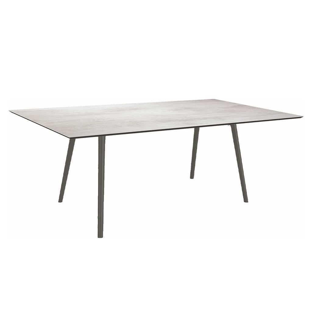 Montert Hagemøbelsett Greta 4 plasser, utestoff 180x100 cm på terrasse