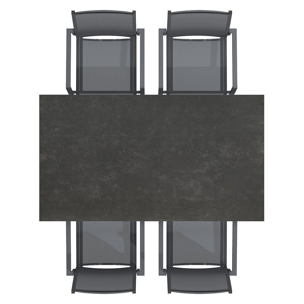 Hagemøbelsett Kobe 4 plasser aluminium 160x90 cm - OUTLIV montert på terrasse