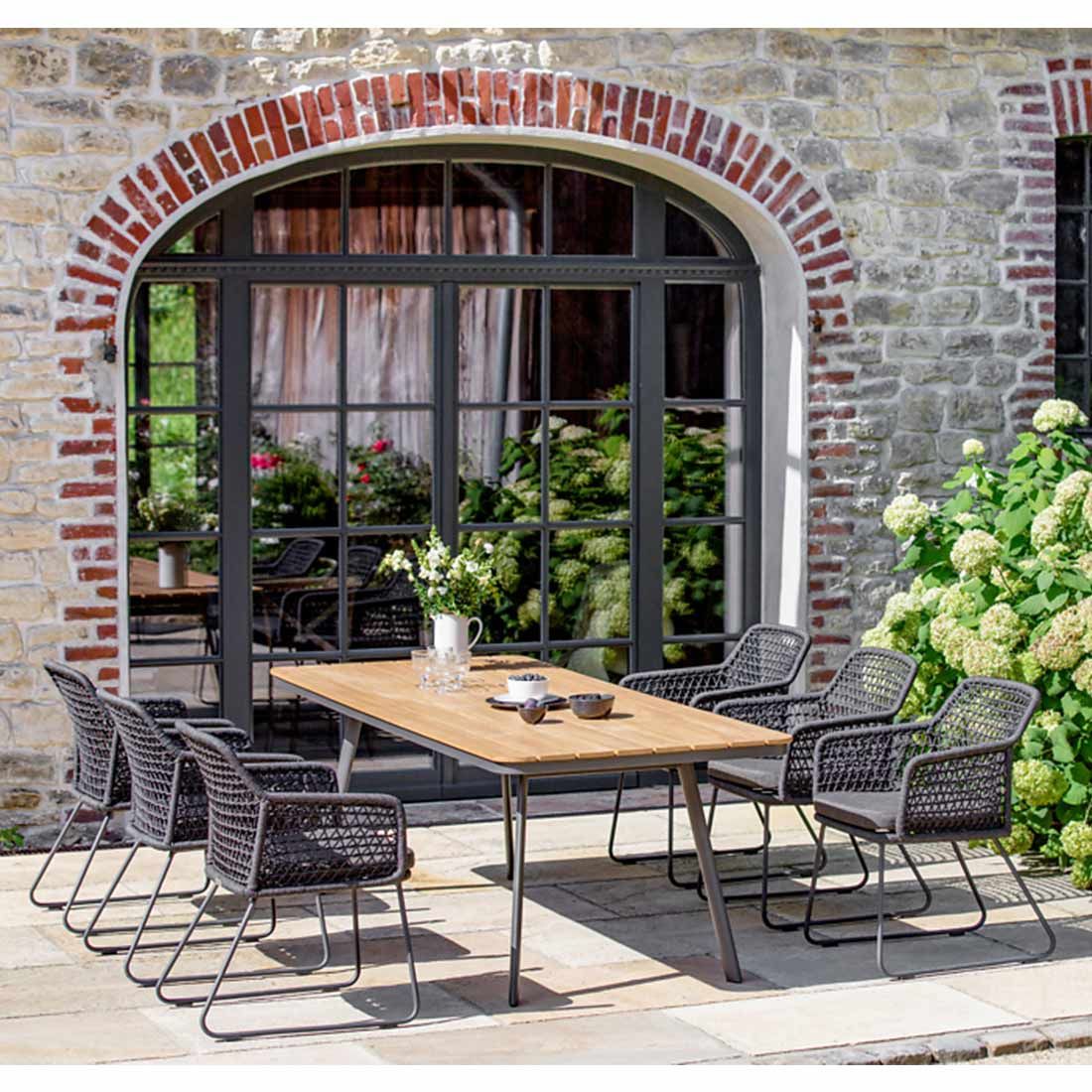 Hagemøbelsett Kubu 6 plasser teak og aluminium bakside