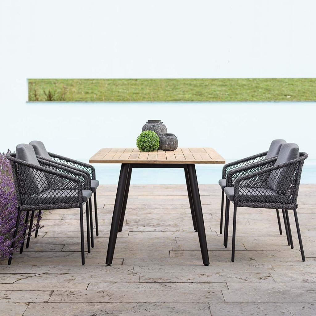 Hagemøbelsett Odea 4 plasser, teak og aluminium sett forfra