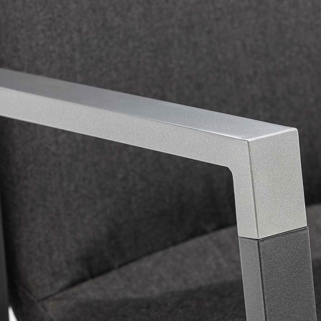 Hagemøbelsett Rasmus 4 plasser aluminium HPL montert på terrasse
