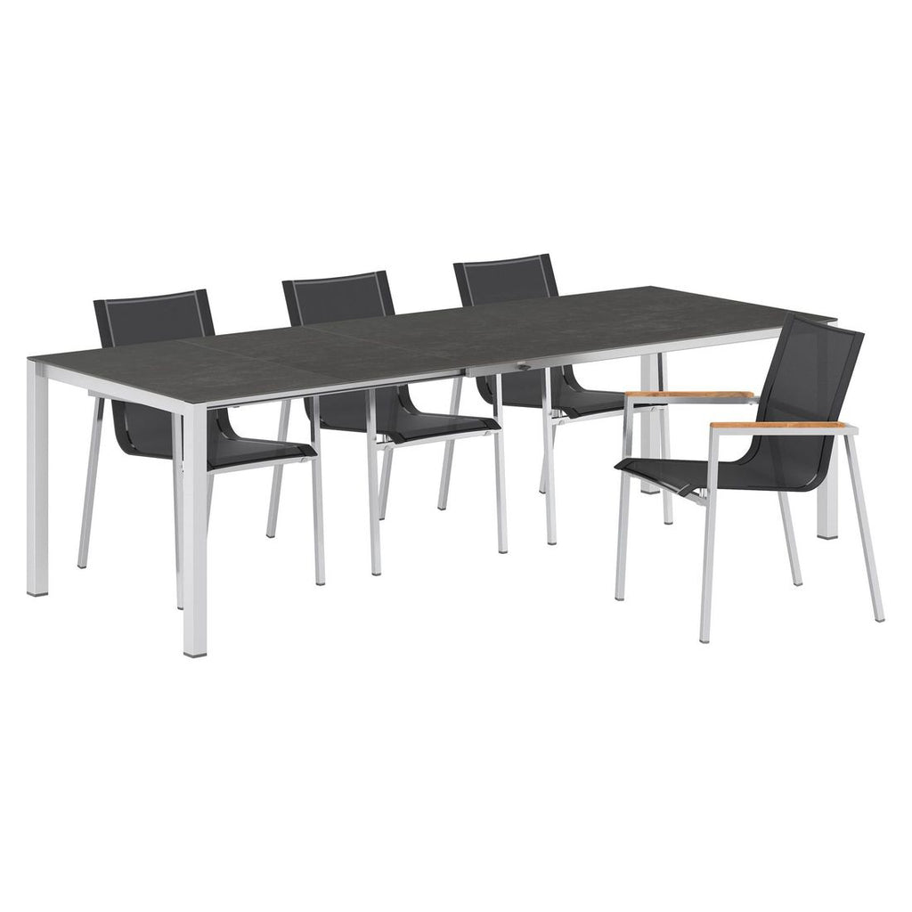 Hagemøbelsett Rimini 4 plasser, uttrekkbart bord 160-267x92 cm - OUTLIV montert på terrasse