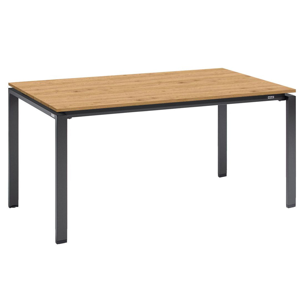 Montert Hagemøbelsett Sleek 4 plasser, klappbart aluminium 160x95 cm på terrasse