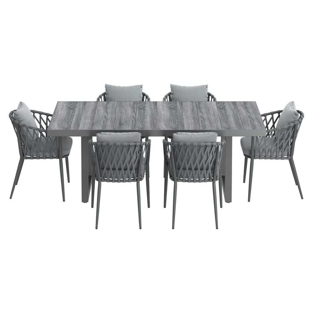 Montert Hagemøbelsett Sunrepo 6 plasser aluminium på terrasse