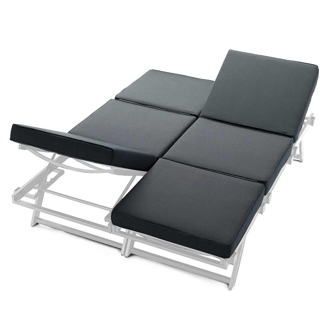Komfortabel sittepute på Hagesofa Auckland aluminium/Sunproof 204x72 cm