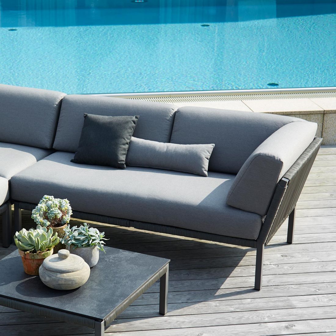 Hagesofa Club aluminium tau 171 cm antrasitt forfra