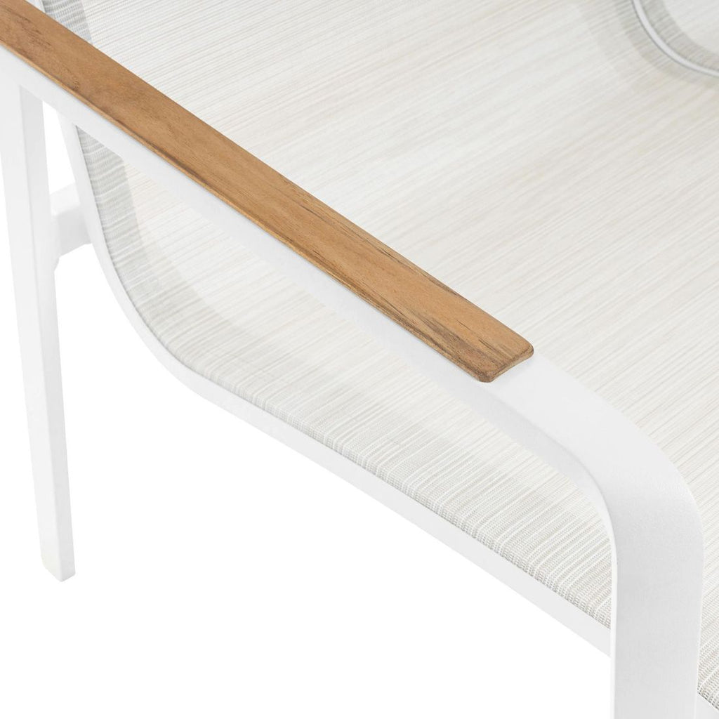 Komfortabel sitteflate på Hagesofa Diamond aluminium/textilen 115 cm hvit