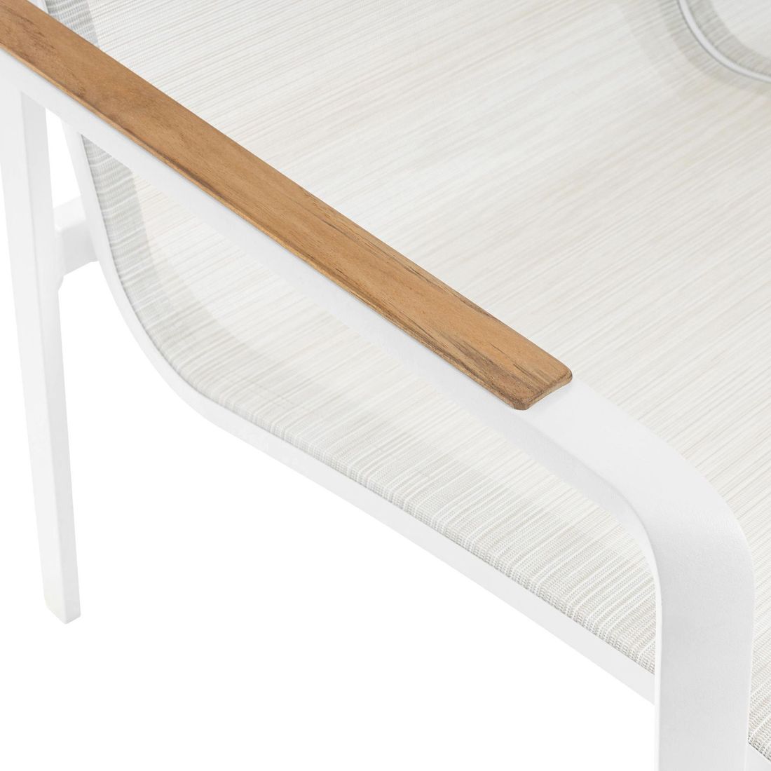 Komfortabel sitteflate på Hagesofa Diamond aluminium/textilen 115 cm hvit