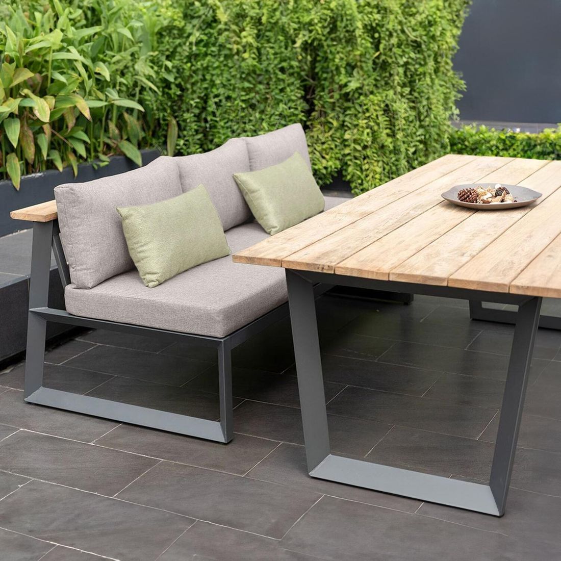 Hagesofa Jimmy aluminium/olefin 200 cm med relaxfunksjon