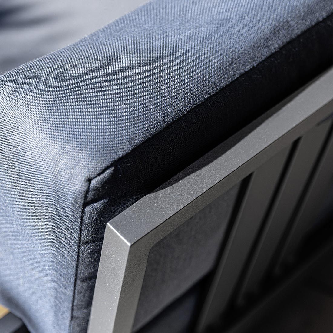 Hagesofa Ocean Skid Platform aluminium 257 cm sett fra siden