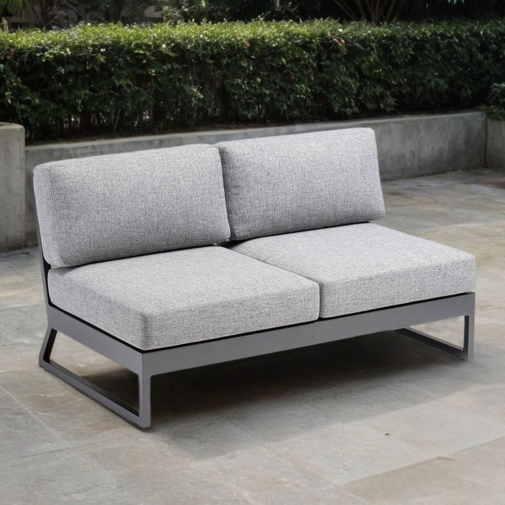 Montert hagesofa Ocean Skid Platform aluminium/olefin 135 cm i hage
