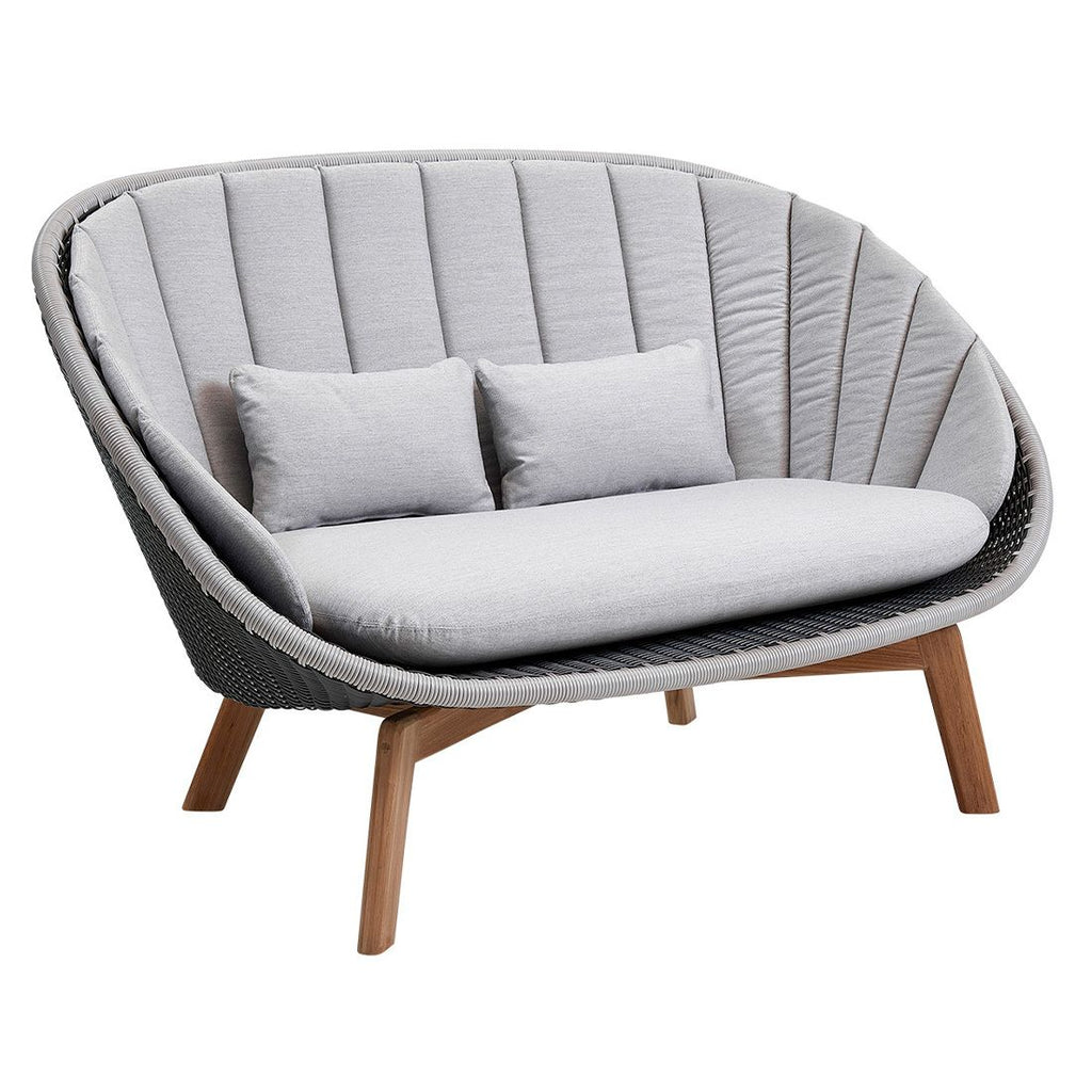 Hagesofa Peacock resirkulert teak flettverk akryl 151 cm front