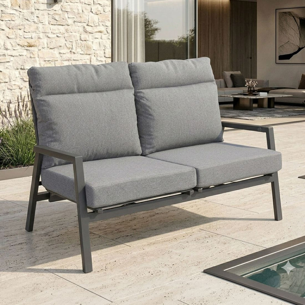 Hagesofa Perth regulerbar rygg aluminium 152 cm - OUTLIV forfra