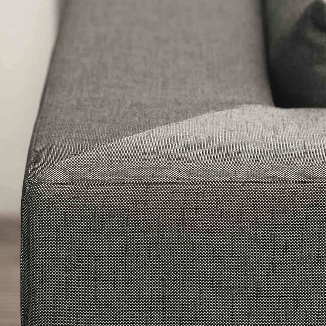 Hagesofa Taavi aluminium/Sunbrella 203x99 cm vist i moderne uterom