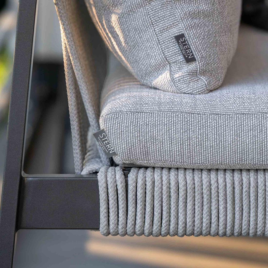 Hagesofa Tammo aluminium tau 110 cm sett fra siden
