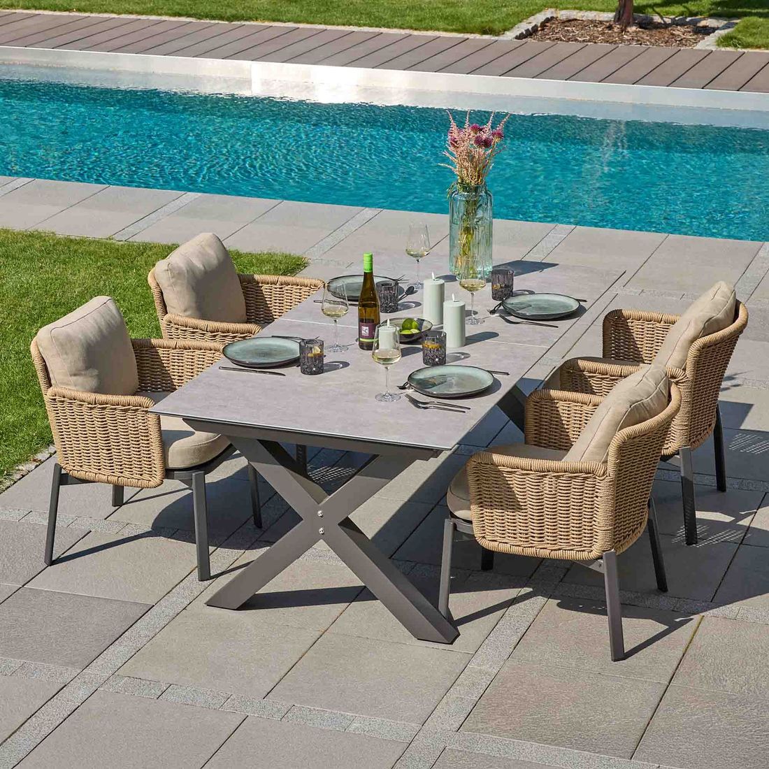 Hagestol med armlener Bari aluminium og tau med puter - LC Garden