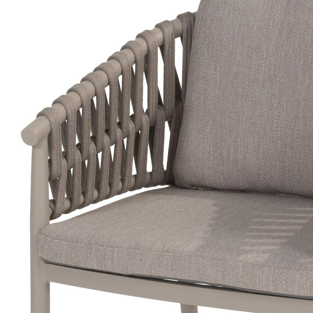 Hagestol Catalana aluminium og tau med olefinputer på terrasse