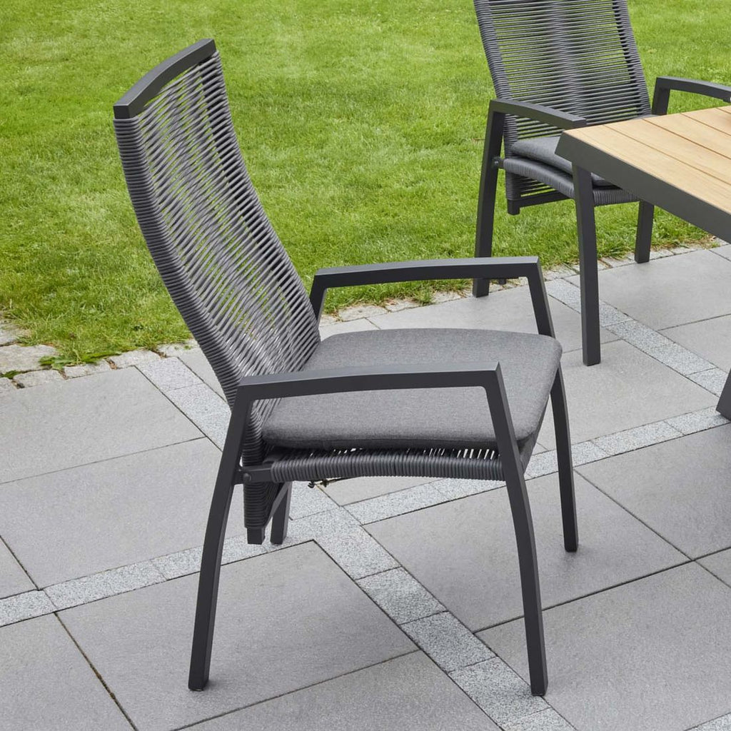 Hagestol Diwo regulerbar aluminium tau med pute bakside
