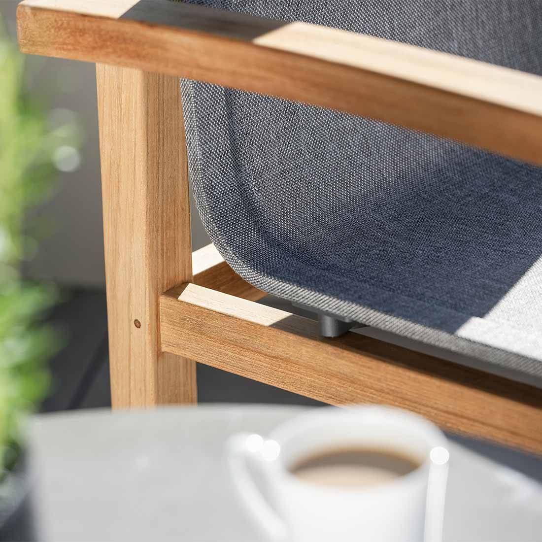 Montert Hagestol Leah teak/textilen 59x65 cm - Stern på terrasse