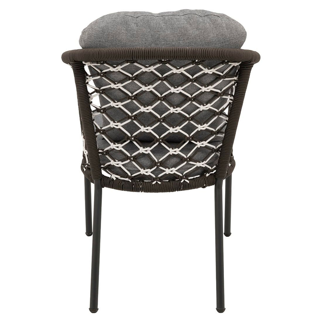 Hagestol Mali aluminium med puter 62x75 cm - OUTLIV montert på terrasse