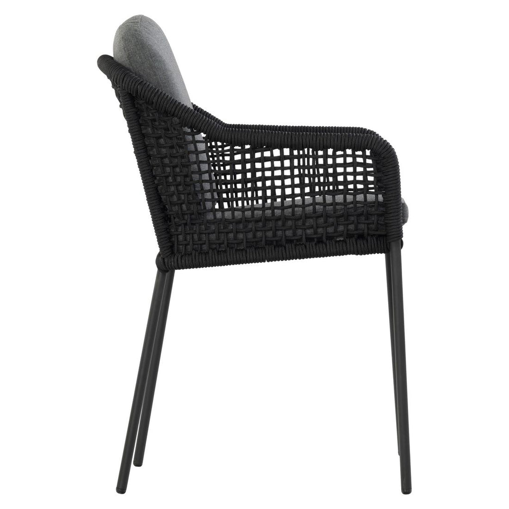 Hagestol med armlener Knit Dress stål tau montert på terrasse