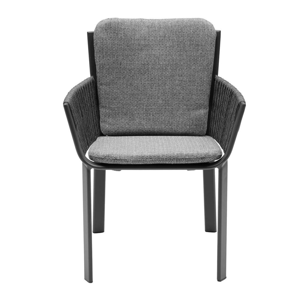 Montert Hagestol med armlener Sofano aluminium tau med puter på terrasse