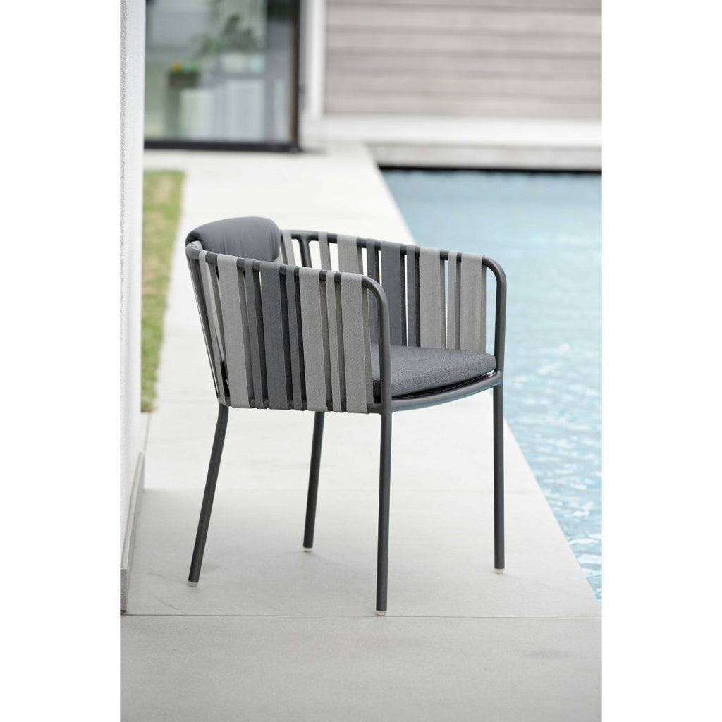 Hagestol med armlener Space aluminium og tau 56x60 cm - Stern med pute