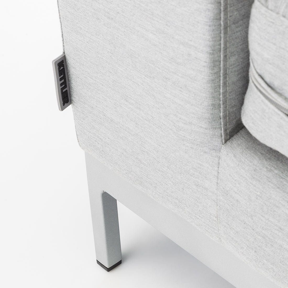 Putetrekk detalj på Hjørne-/endemodul lounge Ego Modular Sunbrella 96x96 cm