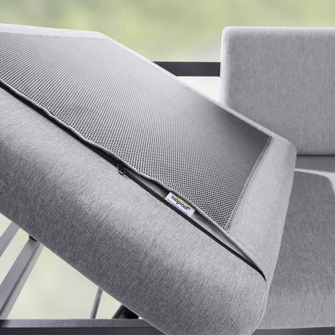 Hjørnesofa ute Adelaide aluminium/Sunproof - Sieger i hage
