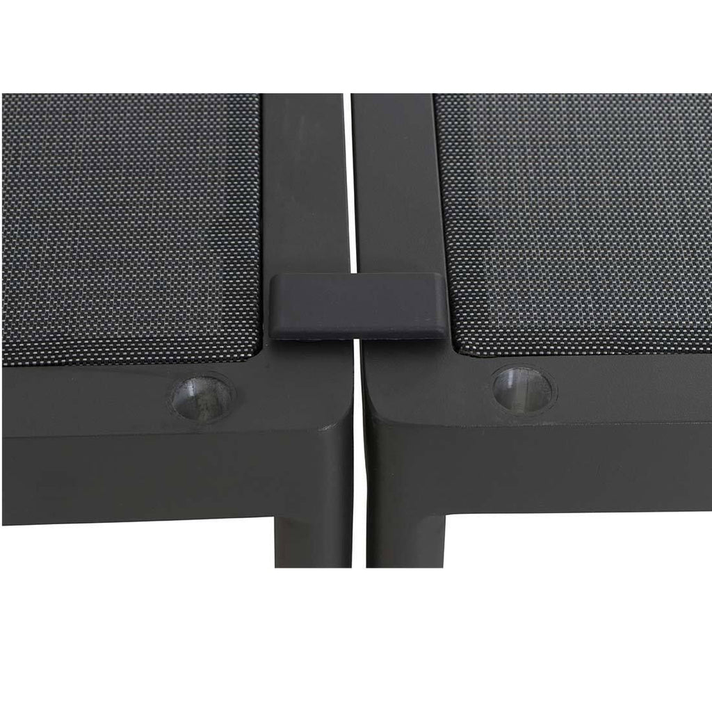 Nærbilde av aluminiumramme på Hjørnesofa ute Aurelio aluminium/polyrotting med loungebord