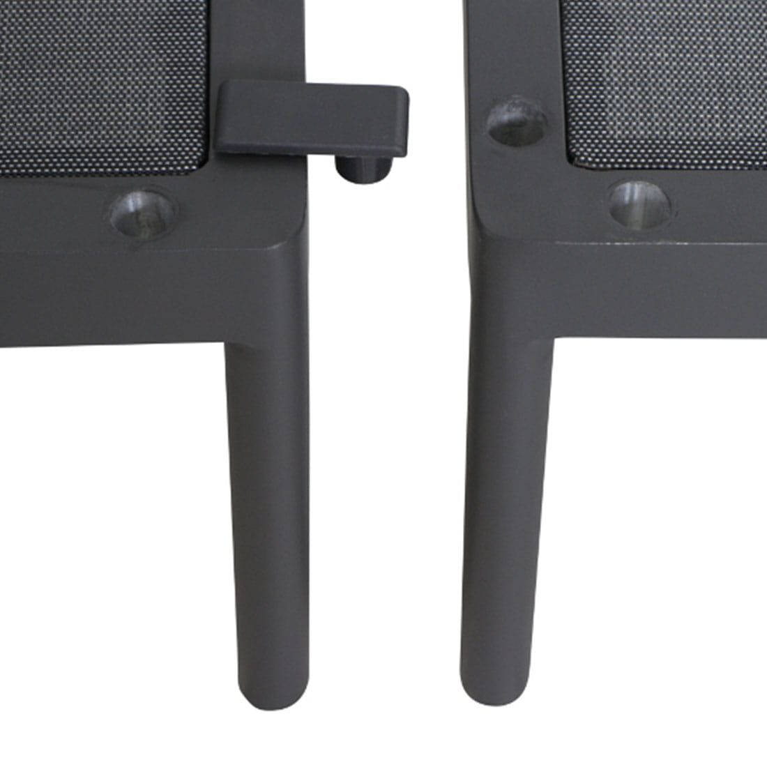 Montert Hjørnesofa ute Aurelio aluminium/polyrotting med loungebord på terrasse