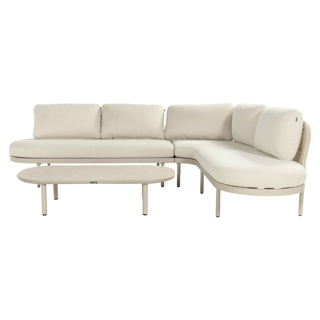 Montert Hjørnesofa ute Bilboa med loungebord aluminium tau på terrasse
