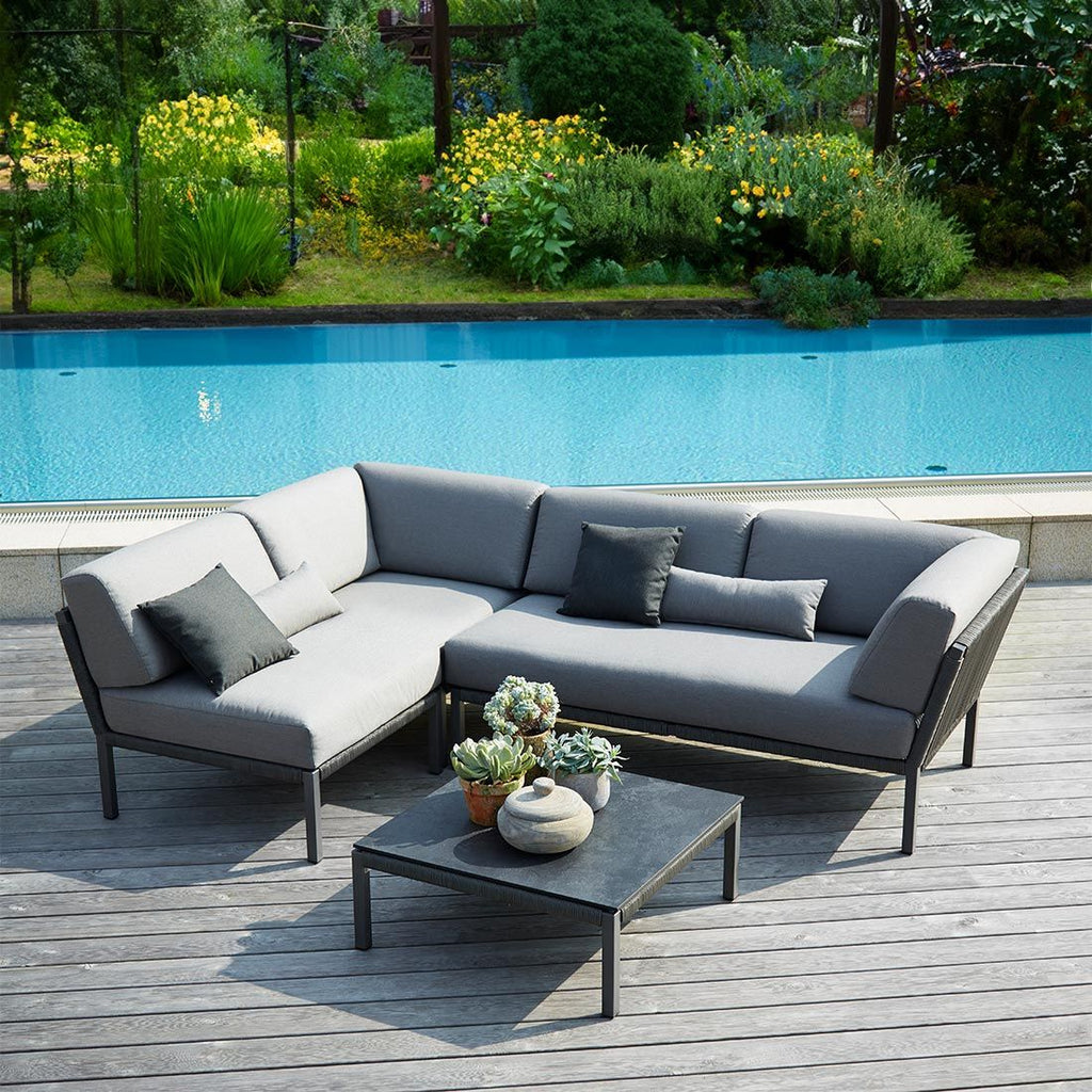 Hjørnesofa ute Club med loungebord aluminium tau forfra