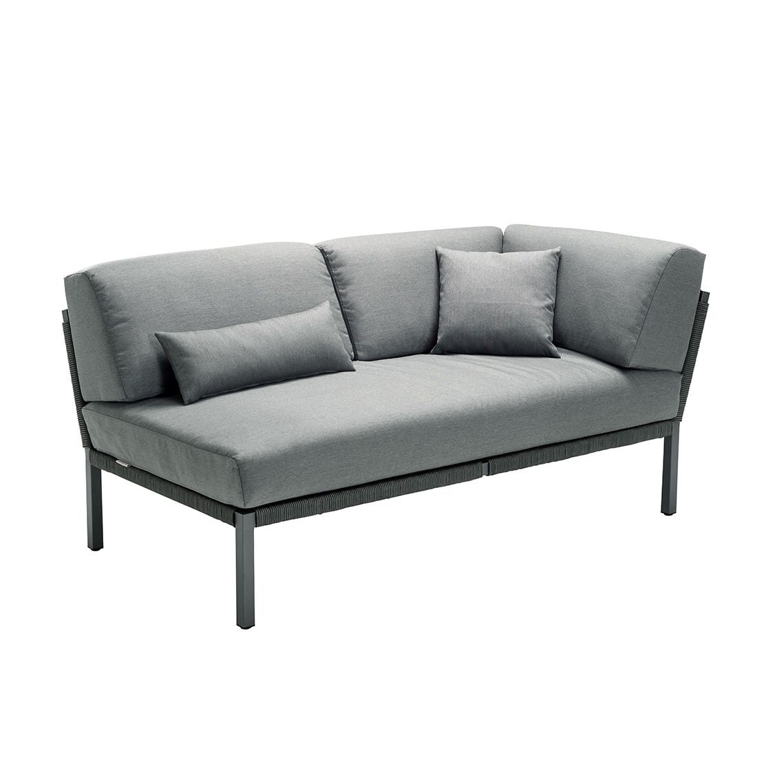 Detalj av tau og aluminium i Hjørnesofa ute Club med loungebord