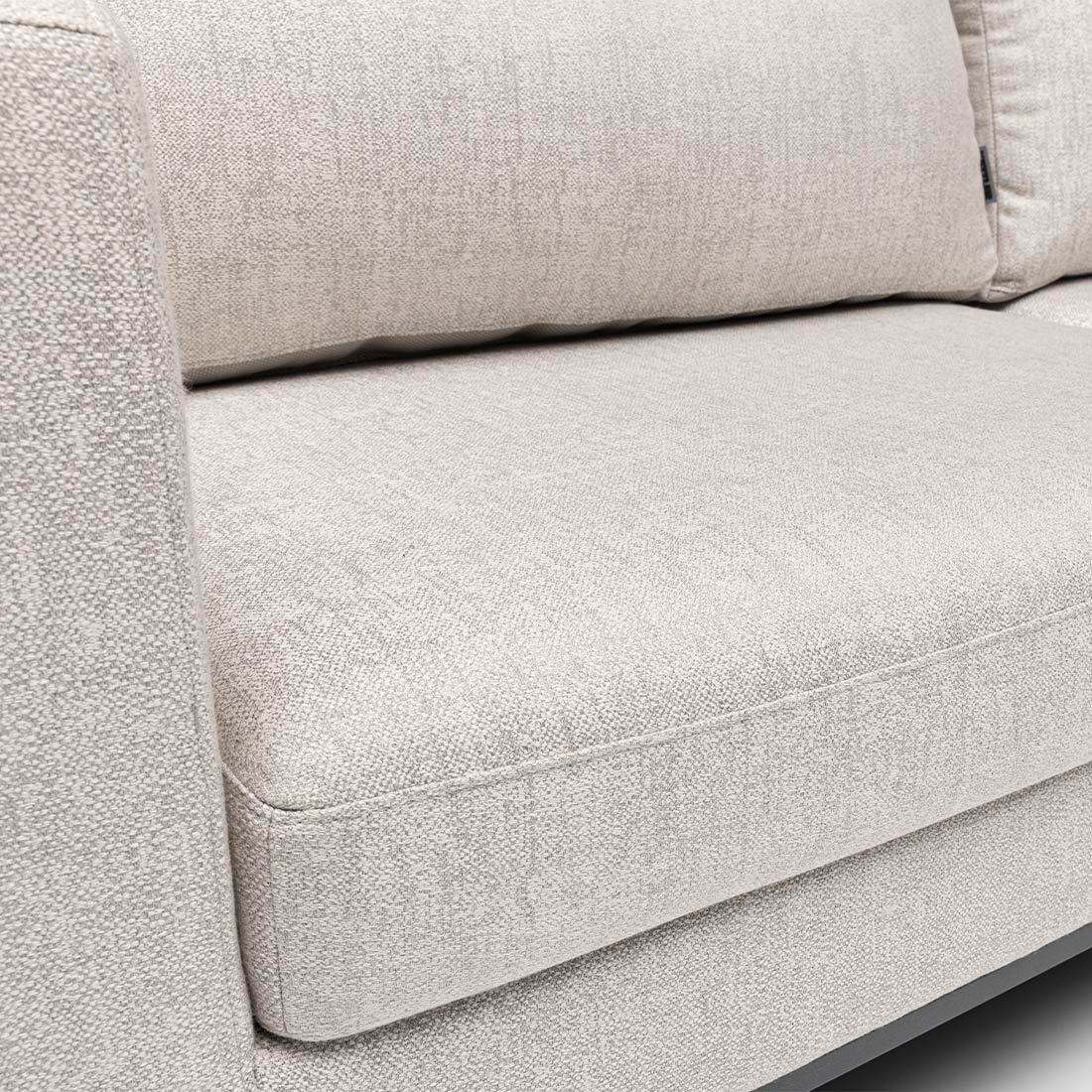 Nærbilde av pute på Hjørnesofa ute Ego aluminium/Sunbrella 288x305 cm