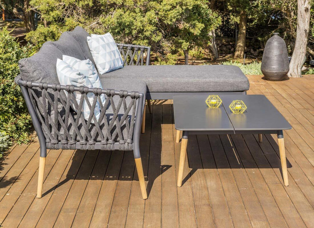Montert Hjørnesofa ute Ipanema aluminium tau olefin LifestyleGarden på terrasse