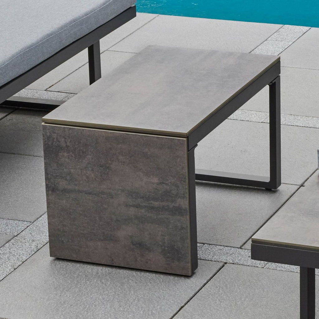 Hjørnesofa ute Leyaro med loungebord aluminium HPL sideprofil