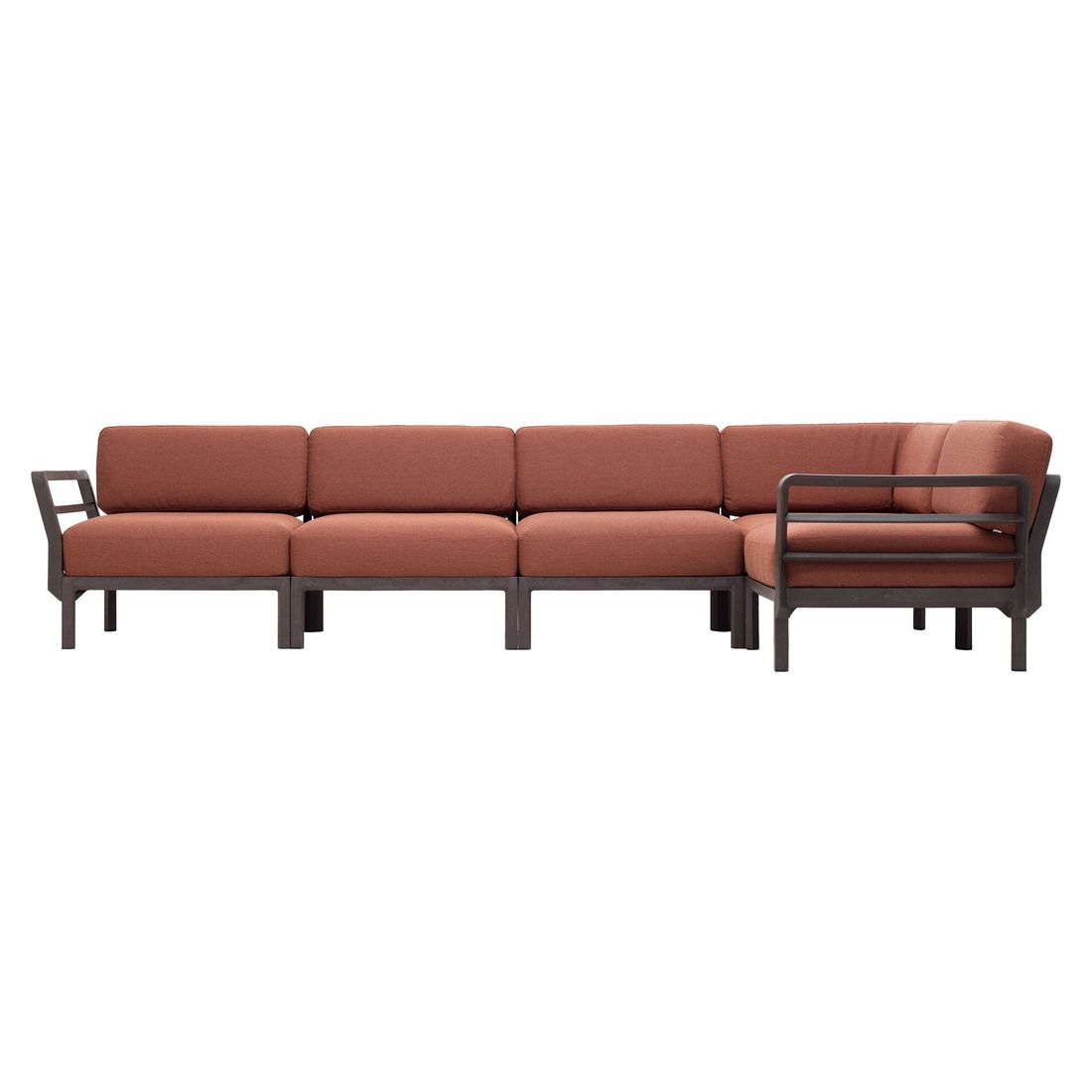 Montert Hjørnesofa ute Maximo plast/Sunbrella på terrasse
