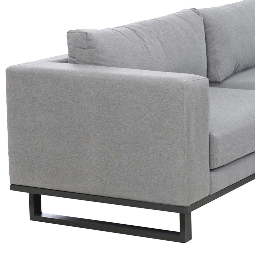 Hjørnesofa ute Miami med loungebord aluminium sitteområde