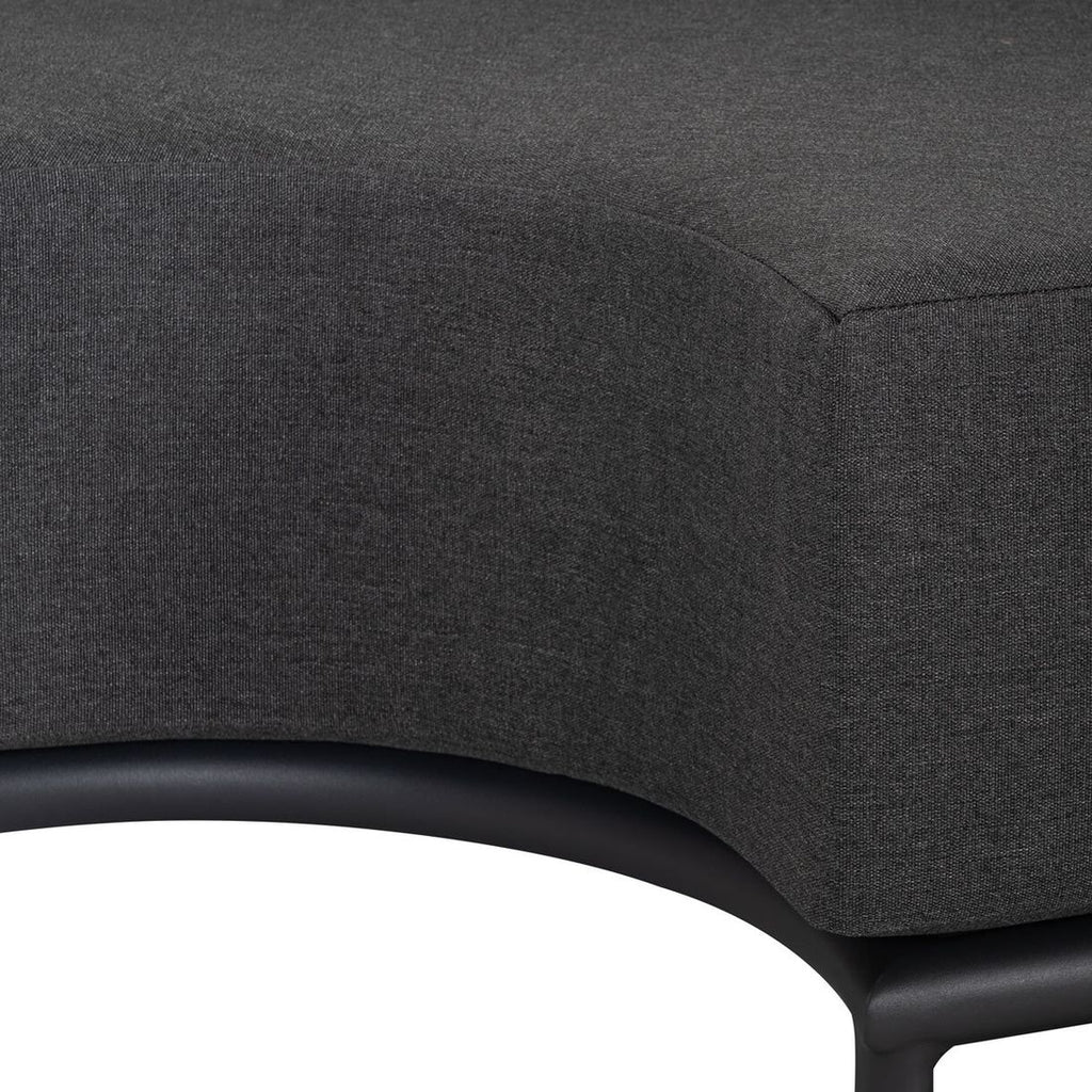 Oversiktsbilde av L-formet Hjørnesofa ute Modena aluminium tau keramikk - OUTLIV