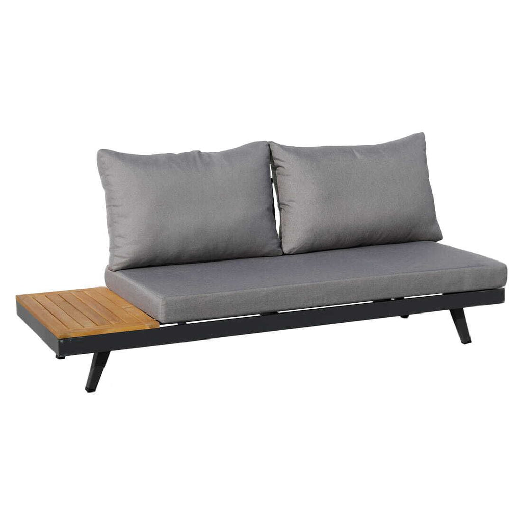 Detalj av aluminiumramme på Hjørnesofa ute Naxos med loungebord