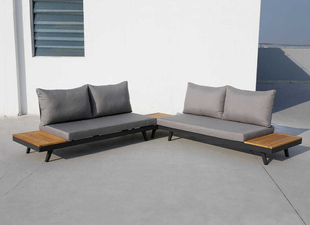 Hjørnesofa ute Naxos med loungebord aluminium/akasie i naturlig lys