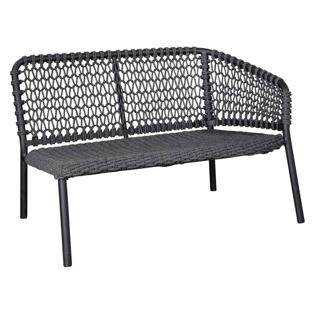 Detalj av tau materiale på Hjørnesofa ute Ocean mørk grå