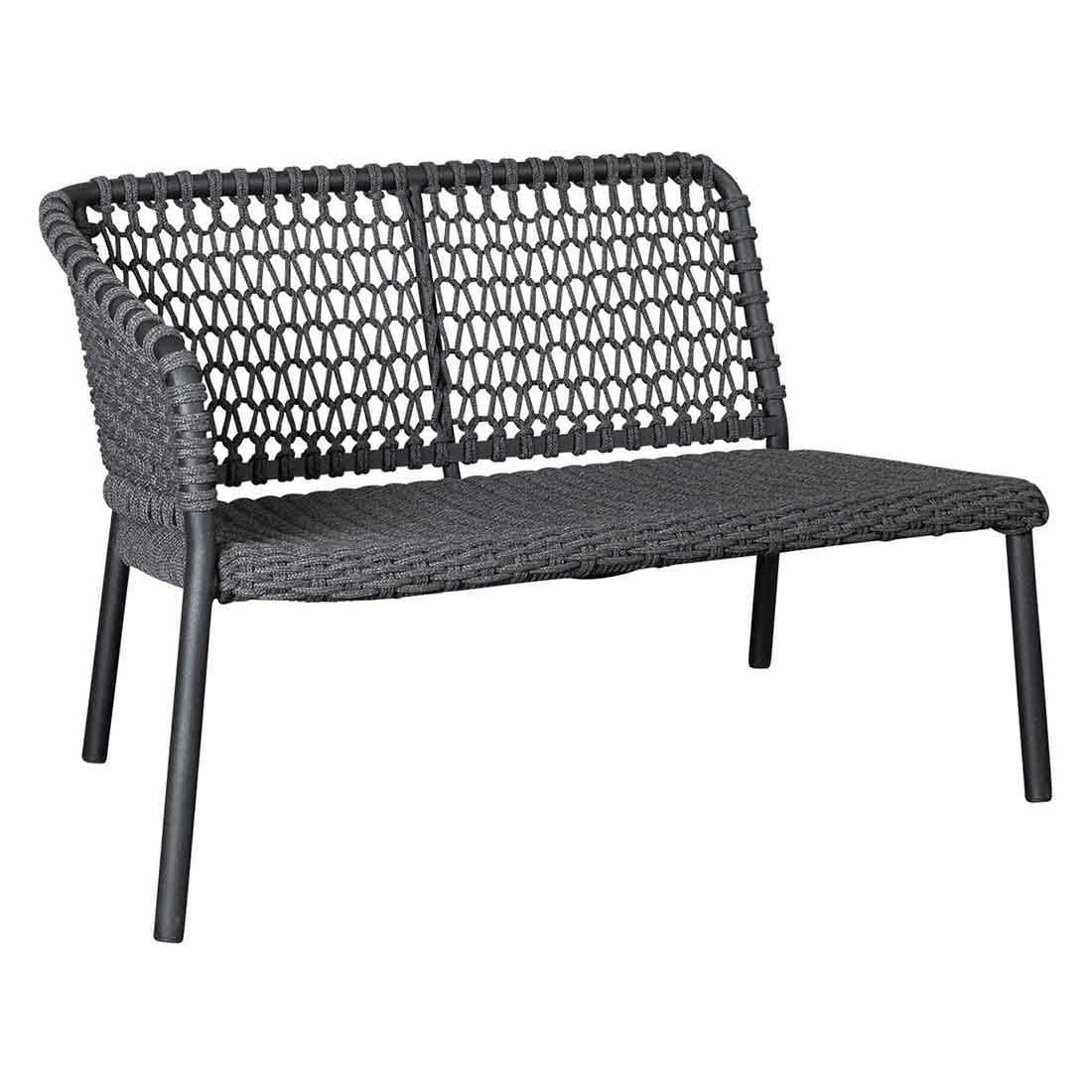 Montert Hjørnesofa ute Ocean aluminium tau mørk grå i hage