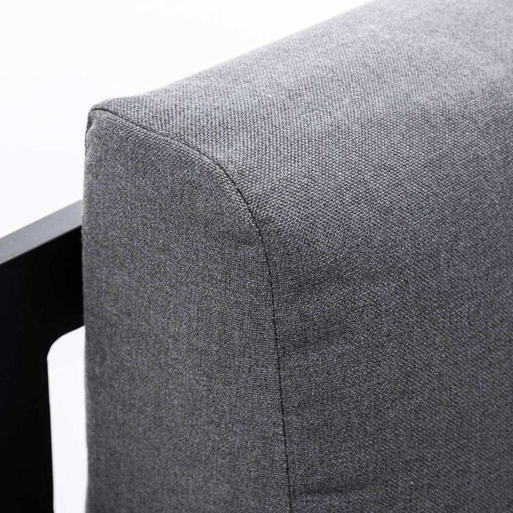 Nærbilde av justerbart hodeparti på Hjørnesofa ute Ocean justerbar aluminium